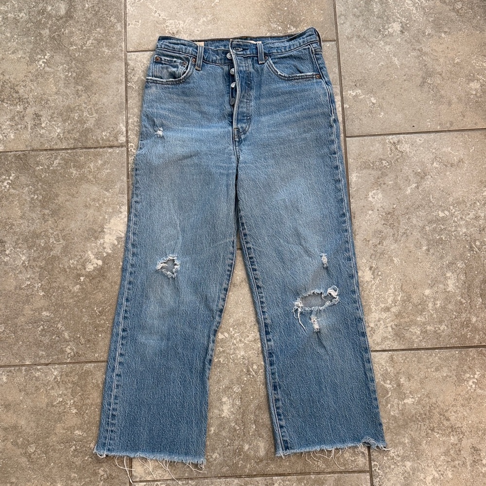 NWOT- Levi's Premium Ribcage Straight Ankle Jeans Sz 26